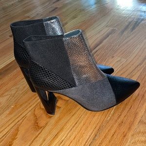 Brand new boots. Size 39